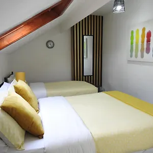 Be Our Guest! Stylish-free Parking-central Location Leeds (West Yorkshire)